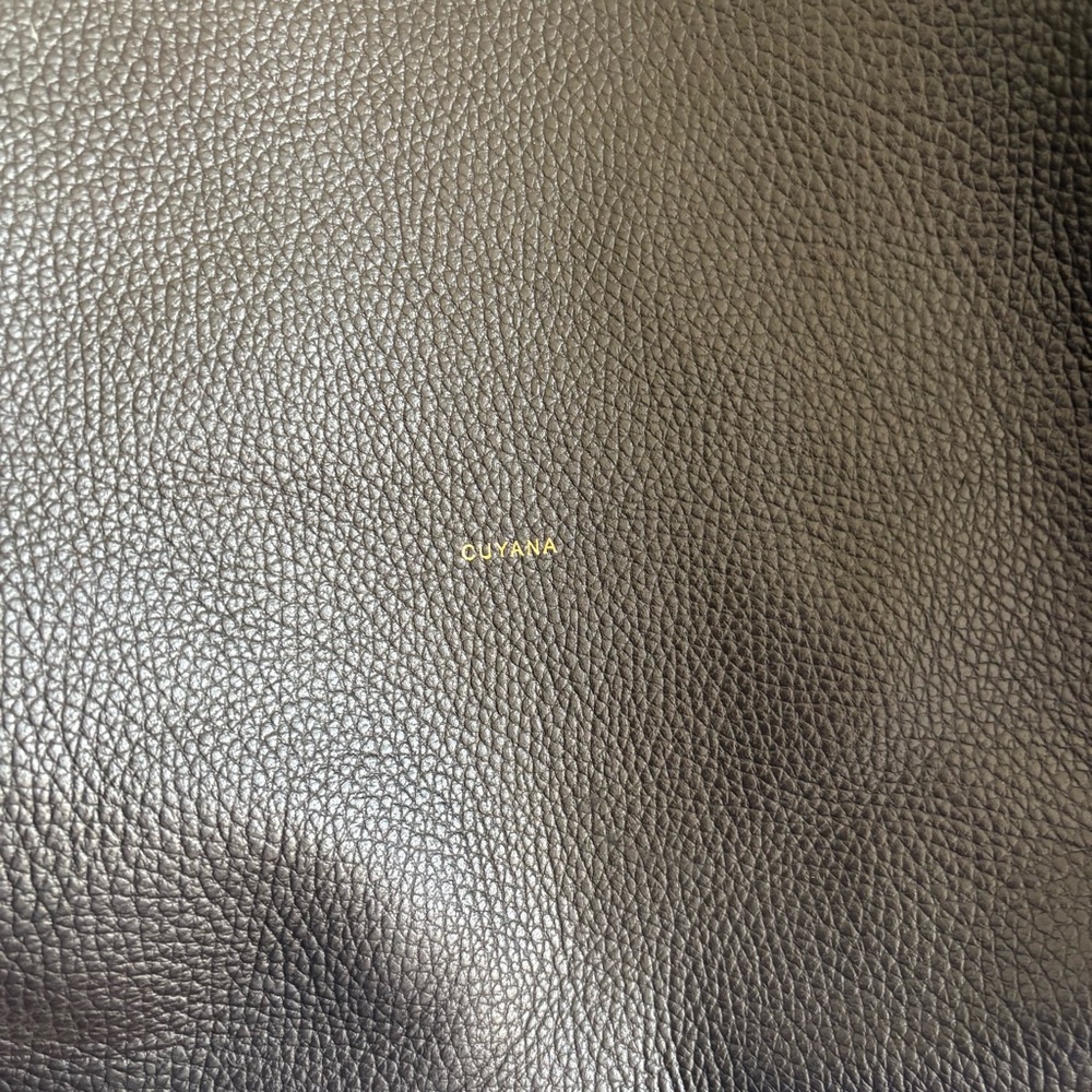 Cuyana Black Pebbled Leather Tote - Picture 2 of 10